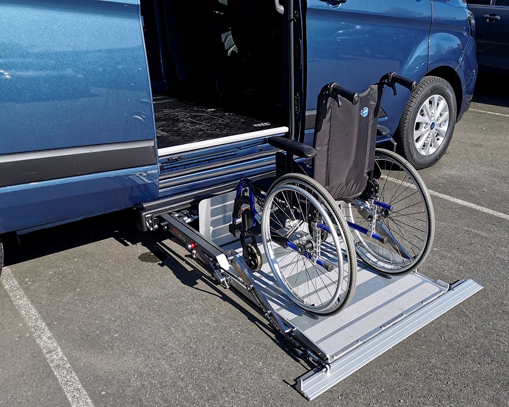Ford transit custom avec chargeur de fauteuil