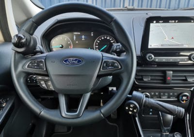 Adaptation de commandes au volant sur Ford Kuga