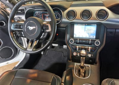 Left accelerator pedal on Ford Mustang V8