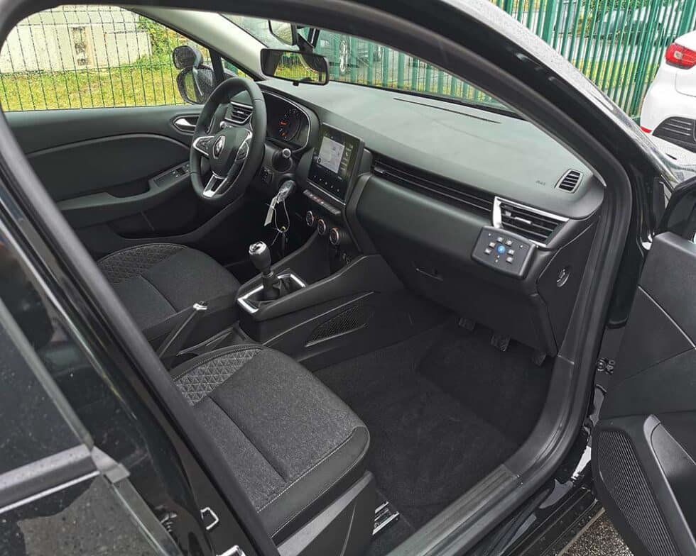 Transformation autoécole sur Renault Clio V Sojadis