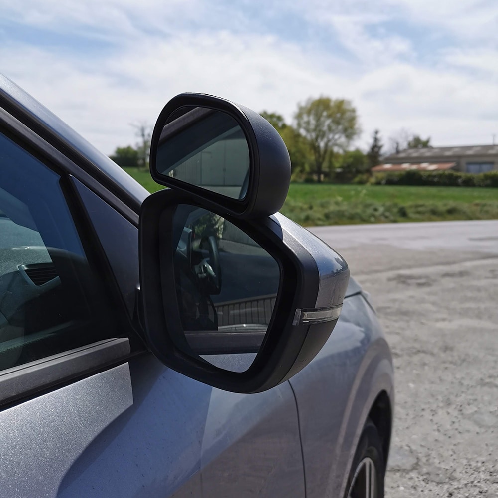 Additional rearview mirrors