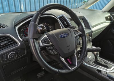 Aménagement accélérateur au volant sur Ford Galaxy
