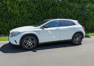 Aménagement combiné accélérateur frein au volant sur Mercedes GLA