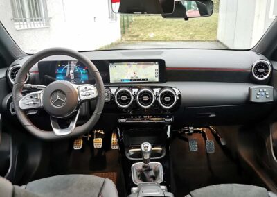 Transformation auto-école sur Mercedes classe A AMG