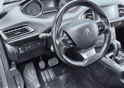Adapatationment véhicule handicapé Peugeot 308