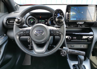 Toyota Yaris Cross driving school