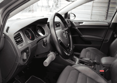 Multifunction accelerator and brake handle on VW Golf VII