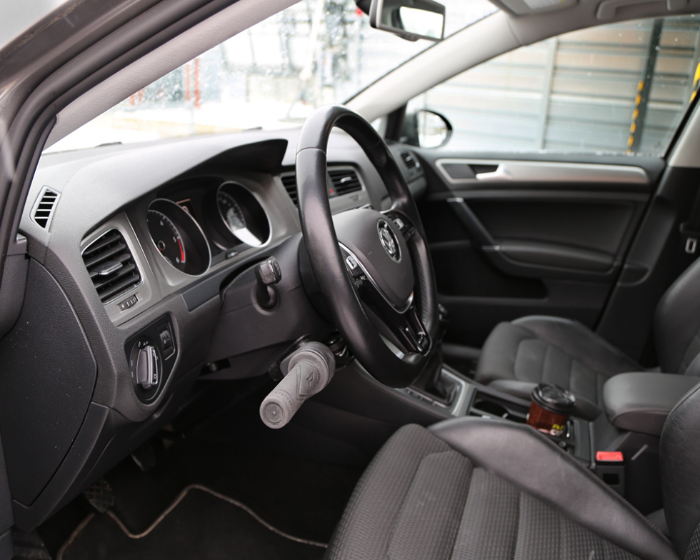 Comment Enlever La Mention Auto Ecole Sur Carte Grise Aménagement commande au volant sur VW Golf VII - Sojadis