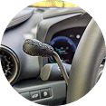 Vignette accélérateur au volant
