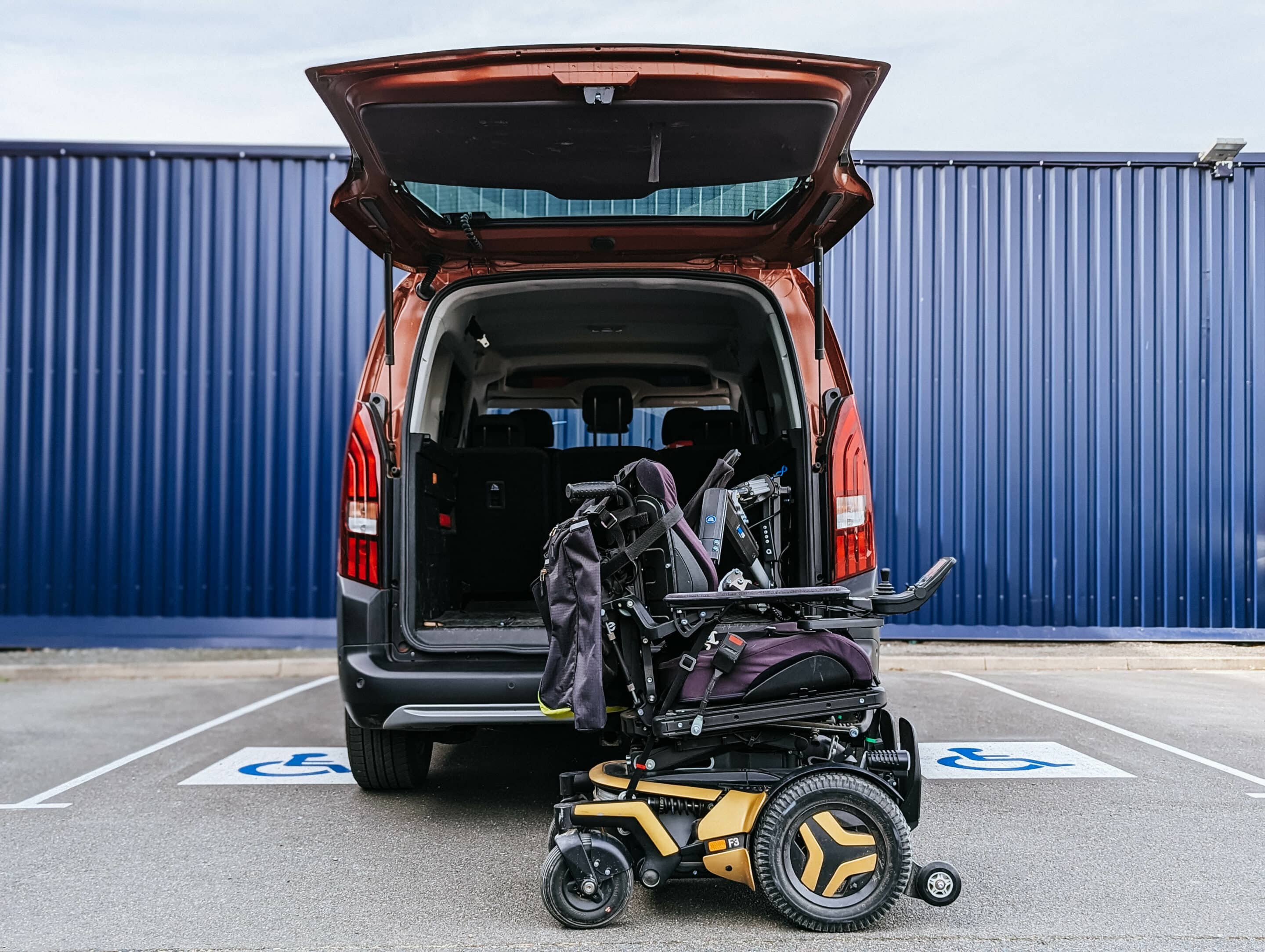 Treuil chargeur fauteuil roulant transfert fauteuil roulant voiture