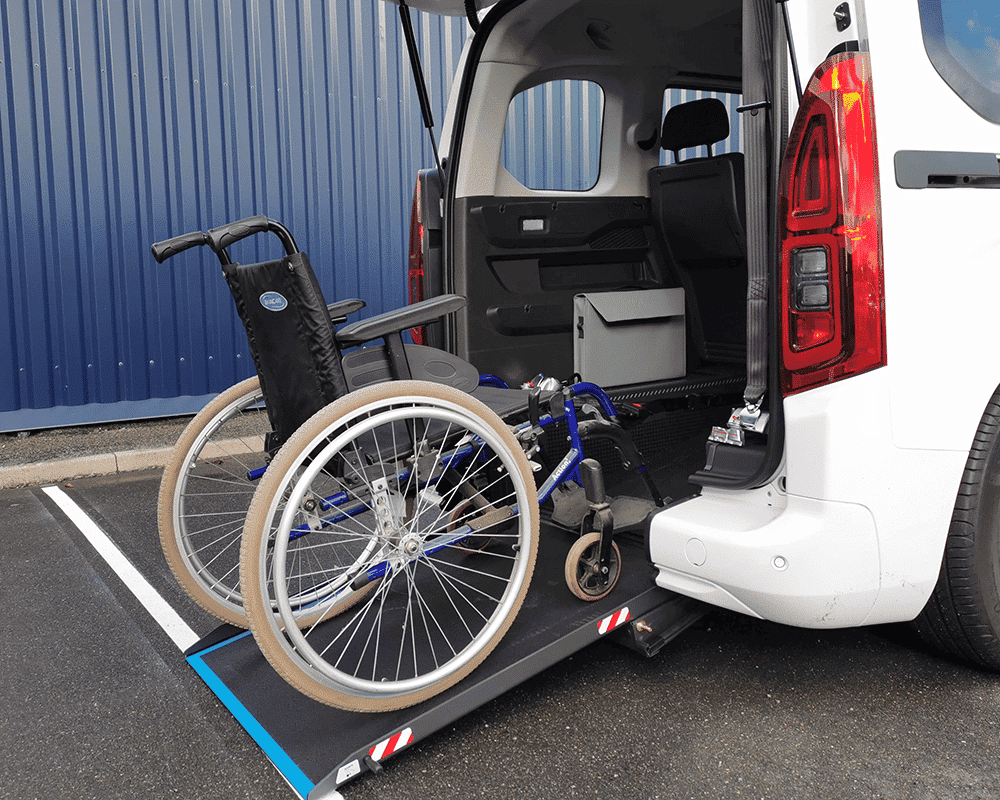 Peugeot Expert chargeur fauteuil roulant
